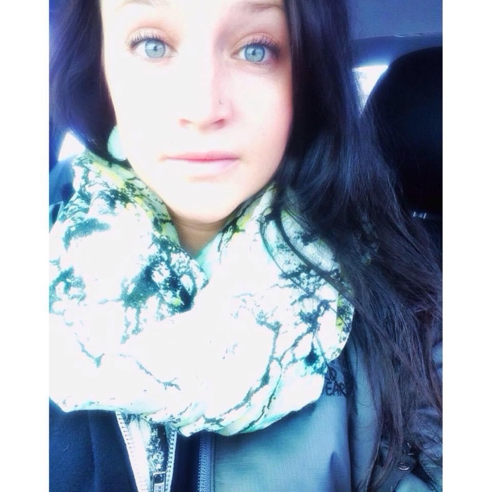 Meet your Posher, Ceara